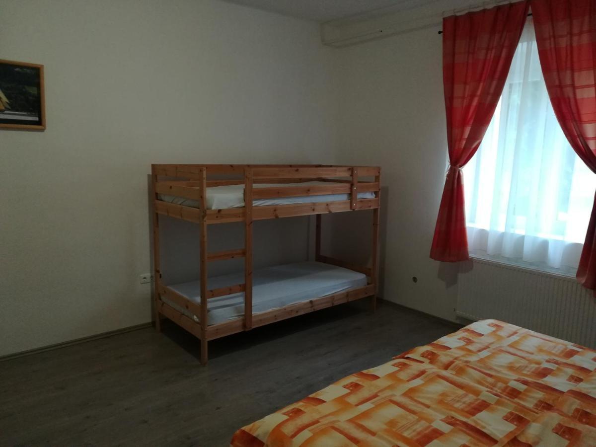 Suemegi Levendula Apartmanok Eksteriør billede
