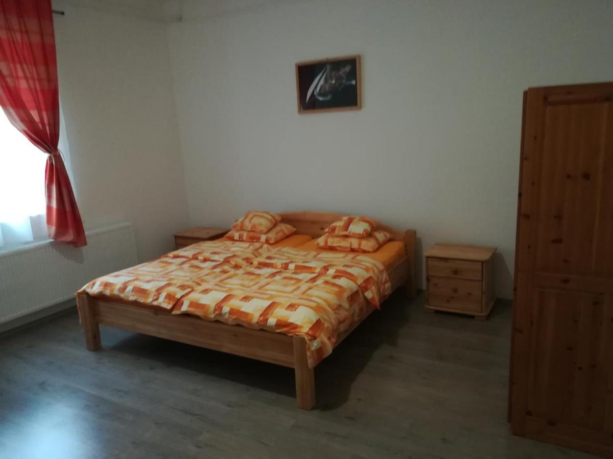 Suemegi Levendula Apartmanok Eksteriør billede